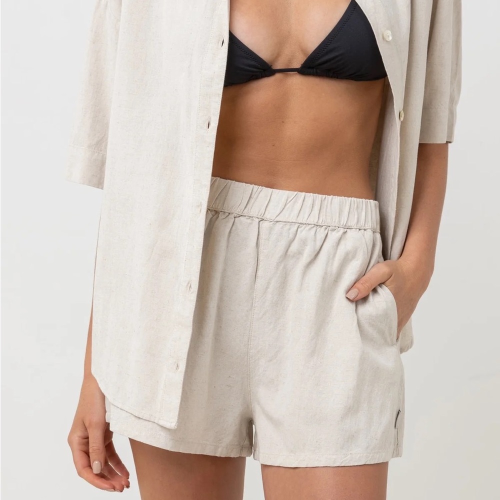 RHYTHM- Beige Linen Shorts